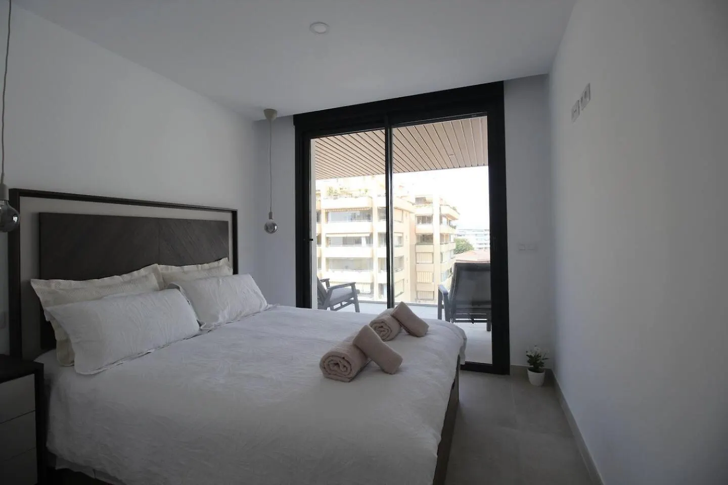 Happy Travel Jade Tower Apartment Fuengirola