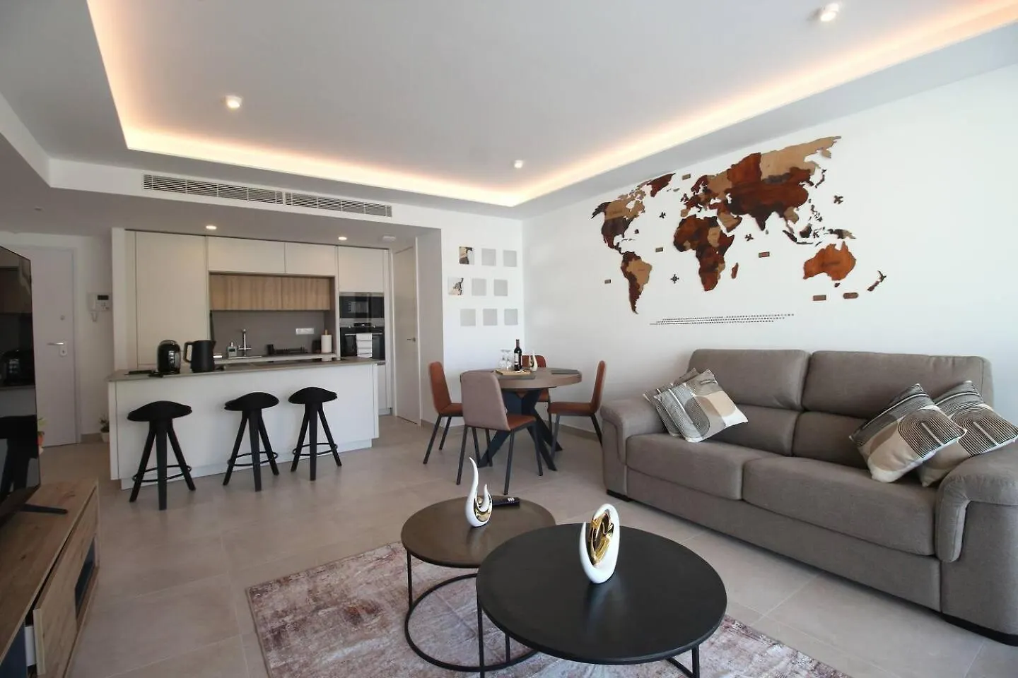 Happy Travel Jade Tower Apartment Fuengirola