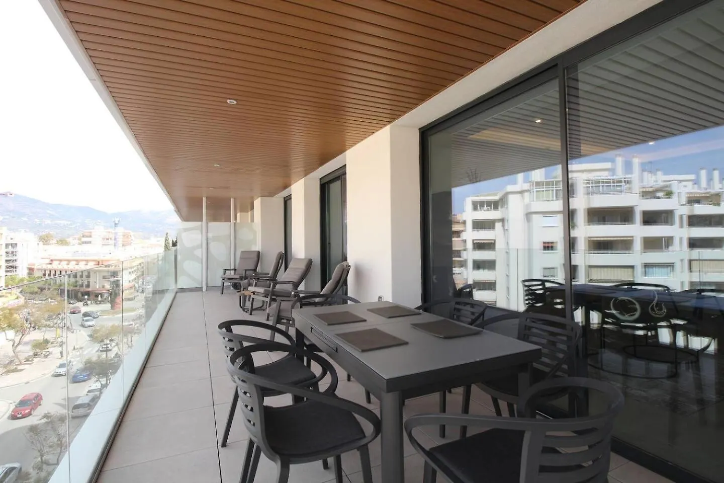Happy Travel Jade Tower Apartment Fuengirola